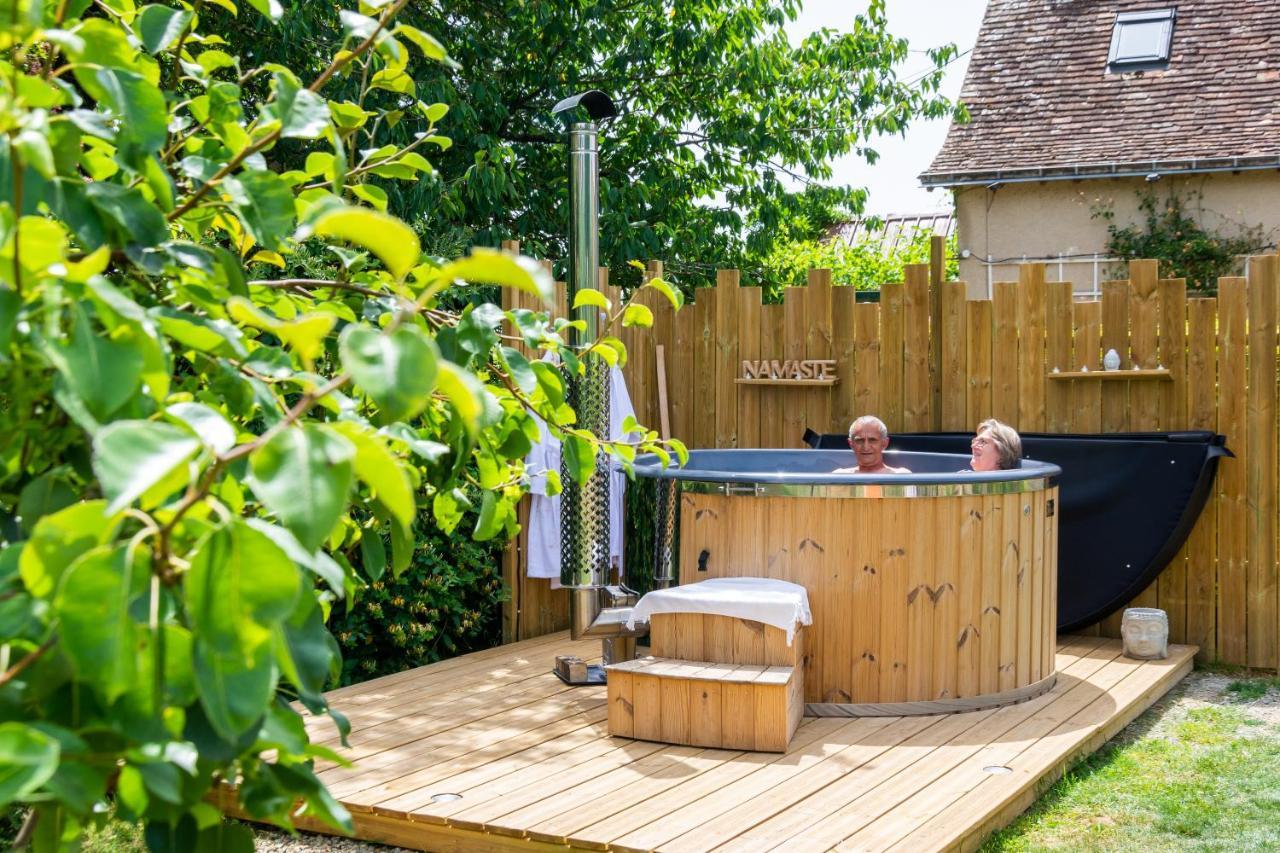 Cabane En Bois Avec Bain Nordique Asnieres-sur-Vegre Exterior photo